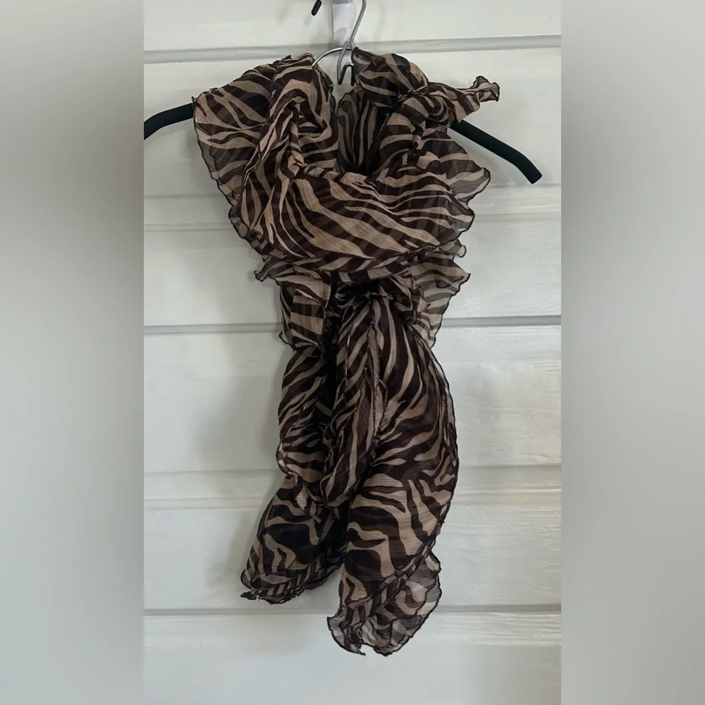 Fornash Brown & Cream Striped Ruffled Scarf - Picture 2 of 3